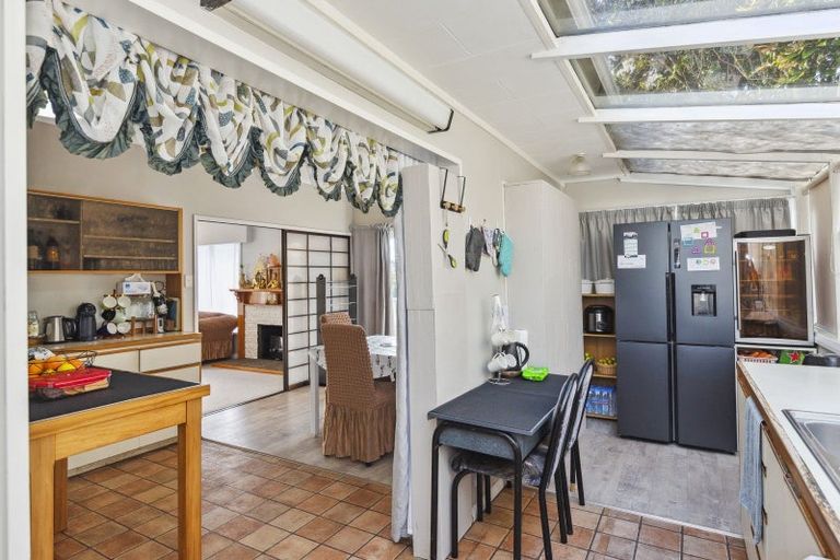 Photo of property in 16 Eatwell Avenue, Paraparaumu Beach, Paraparaumu, 5032