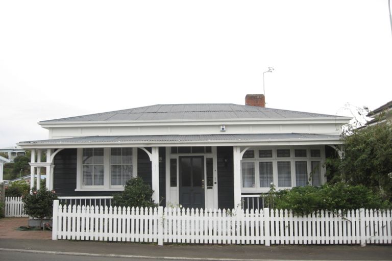 Photo of property in 5 May Avenue, Hospital Hill, Napier, 4110