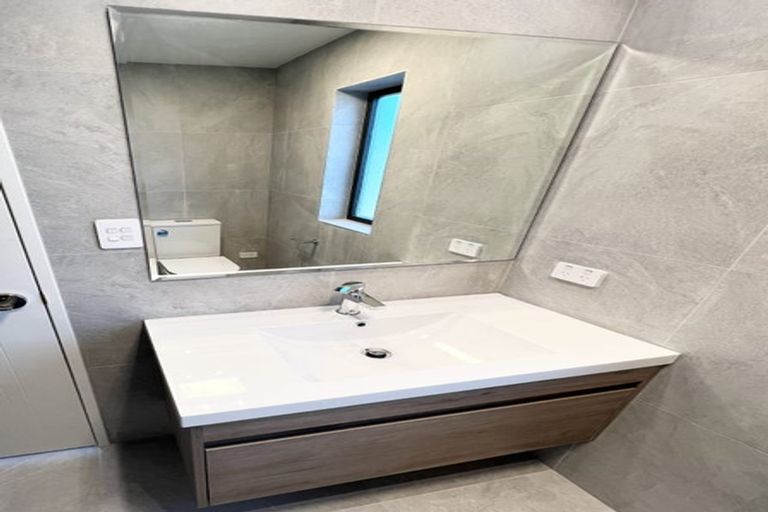 Photo of property in 107b Bond Crescent, Forrest Hill, Auckland, 0620