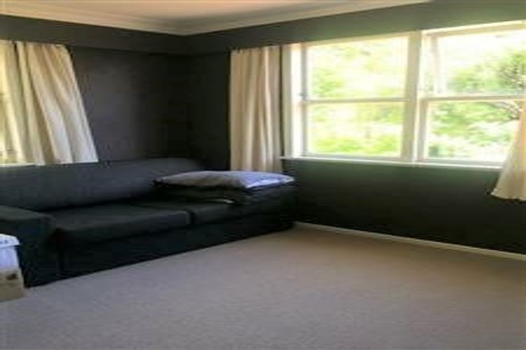 Photo of property in 161 Miromiro Road, Normandale, Lower Hutt, 5010