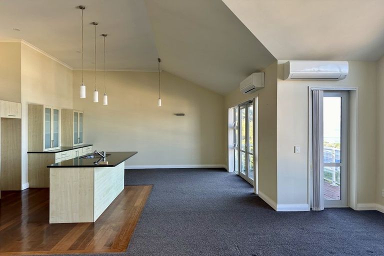 Photo of property in 20 Cameron Street, Kaiwharawhara, Wellington, 6035