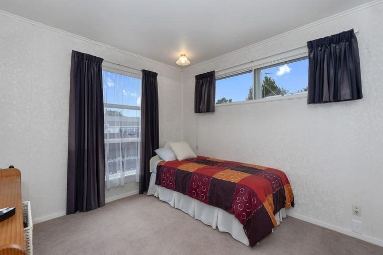 Photo of property in 40 Rutherford Street, Chedworth, Hamilton, 3210