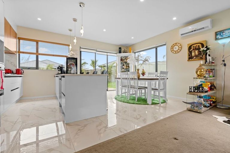 Photo of property in 5 Te Aramanu Crescent, Papakura, 2110