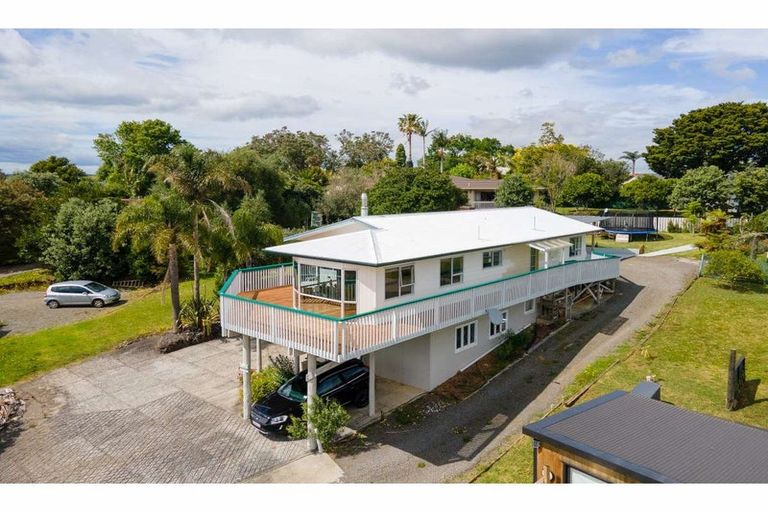 Photo of property in 83 Rangitane Loop Road, Kerikeri, 0294