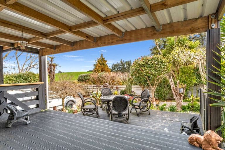 Photo of property in 17 Bridger Place, Eltham, 4322