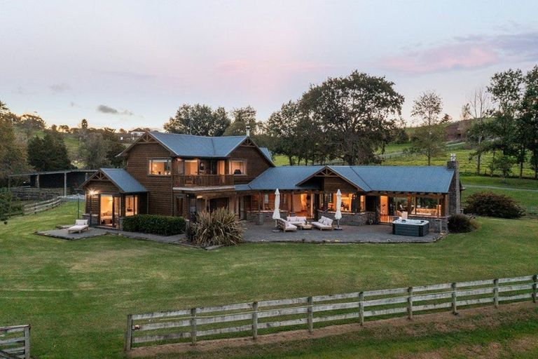 Photo of property in 135 Fiddlers Hill Road, Puhoi, Warkworth, 0994