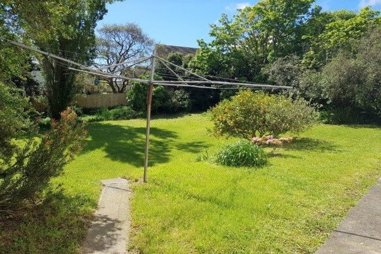 Photo of property in 105 Hampshire Street, Cannons Creek, Porirua, 5024