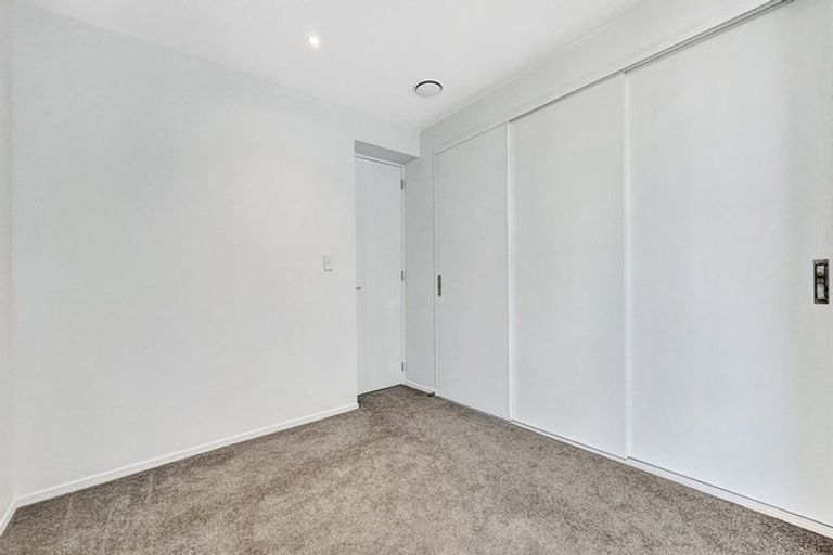 Photo of property in 501/1 Buscomb Avenue, Henderson, Auckland, 0610
