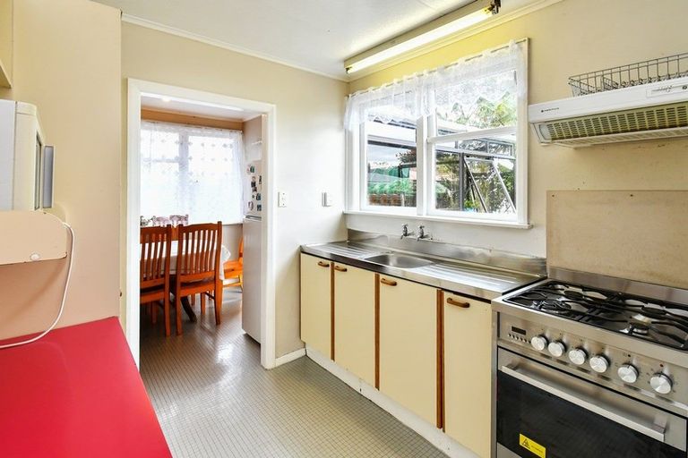 Photo of property in 36 Courtenay Crescent, Mangere East, Auckland, 2024