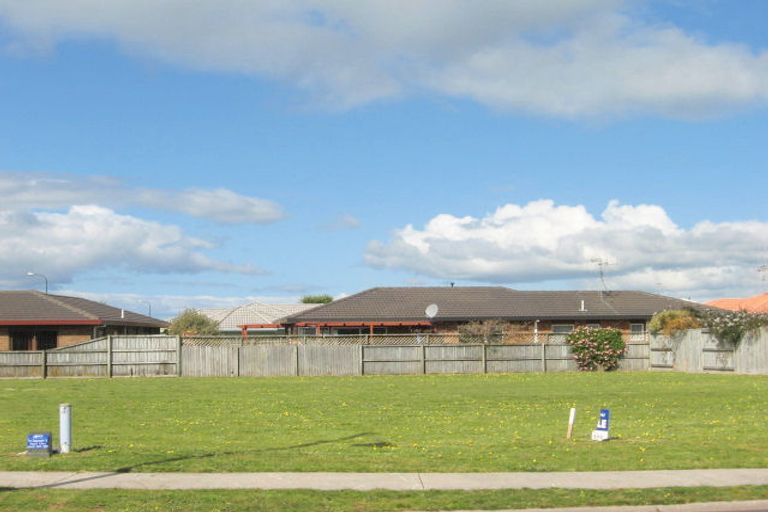 Photo of property in 29 Kahira Crescent, Papamoa Beach, Papamoa, 3118