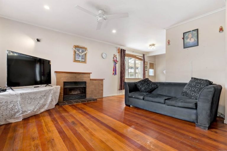 Photo of property in 19 Cosgrave Road, Papakura, 2110