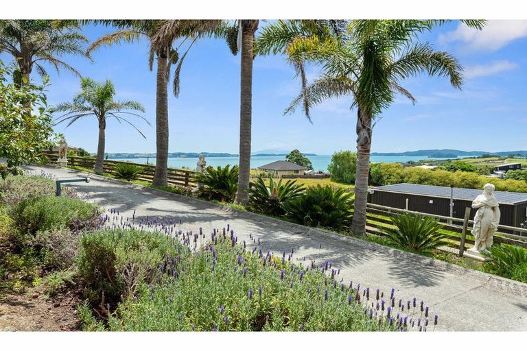 Photo of property in 635 Mahurangi East Road, Algies Bay, Warkworth, 0920