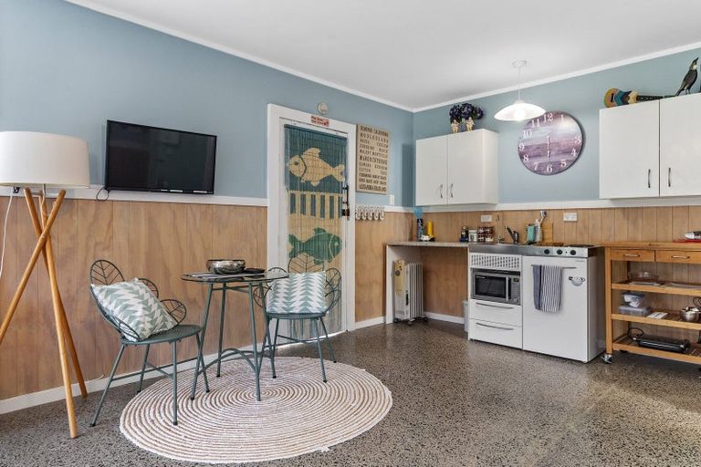 Photo of property in 403 Harbour View Road, Whangamata, 3620