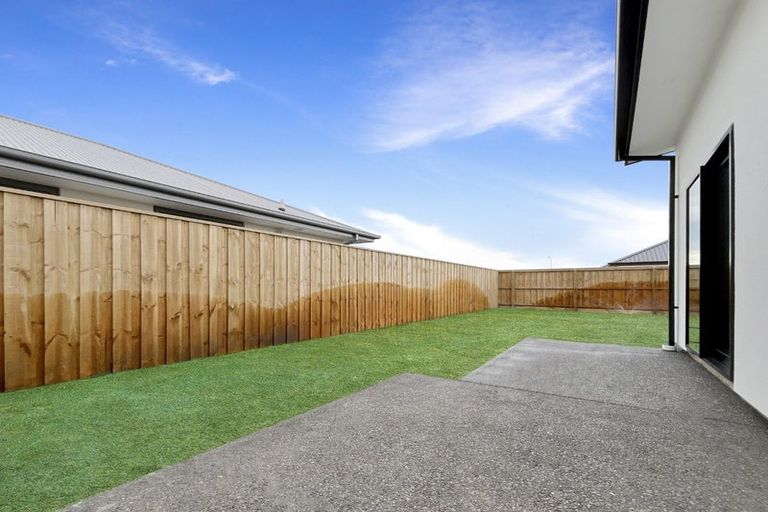 Photo of property in 33 Chartreuse Way, Rolleston, 7614