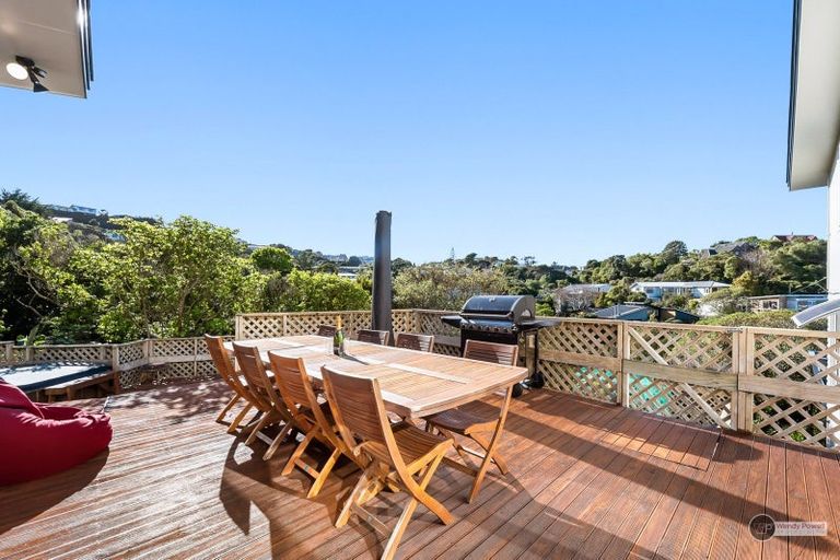 Photo of property in 65 Normandale Road, Normandale, Lower Hutt, 5010