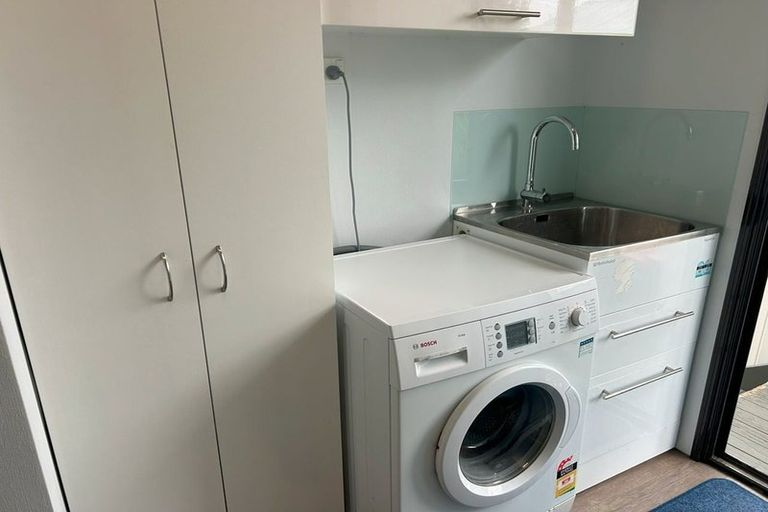 Photo of property in 5 Longstead Avenue, Papamoa Beach, Papamoa, 3118