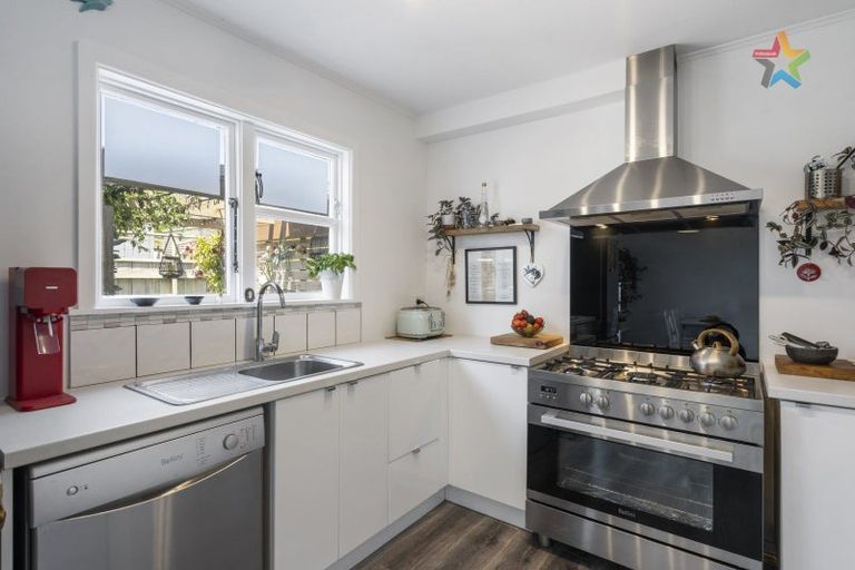 Photo of property in 12b Rahui Street, Strathmore Park, Wellington, 6022