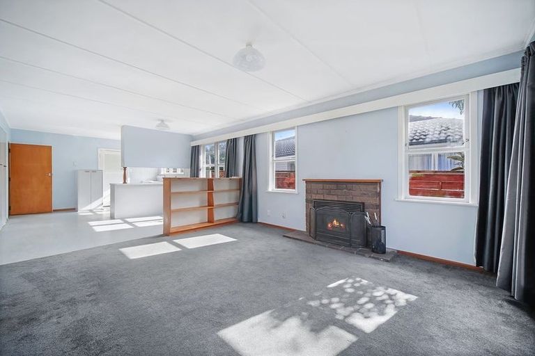 Photo of property in 94 Edmonton Road, Henderson, Auckland, 0612