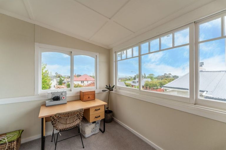 Photo of property in 2 Hart Street, Maori Hill, Timaru, 7910