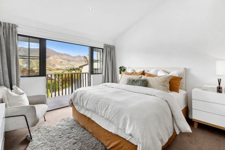 Photo of property in 13 Trevathan Lane, Wanaka, 9305