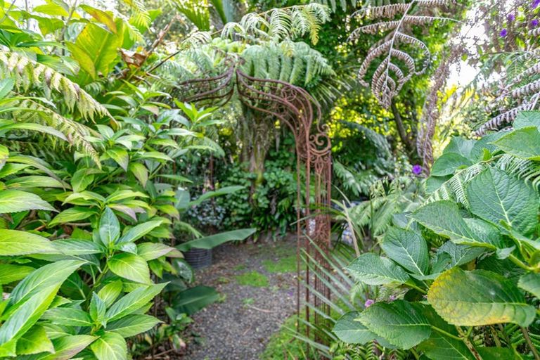 Photo of property in 15 Puriri Place, Tuateawa, Coromandel, 3583