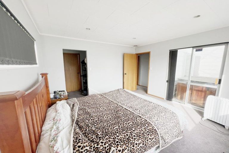 Photo of property in 13 Sikkim Crescent, Clover Park, Auckland, 2019