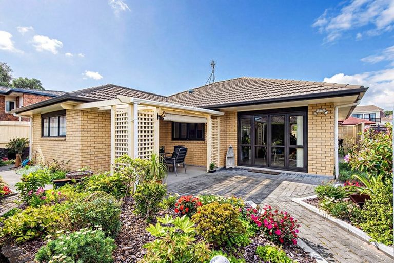 Photo of property in 11 Maurton Place, Onerahi, Whangarei, 0110