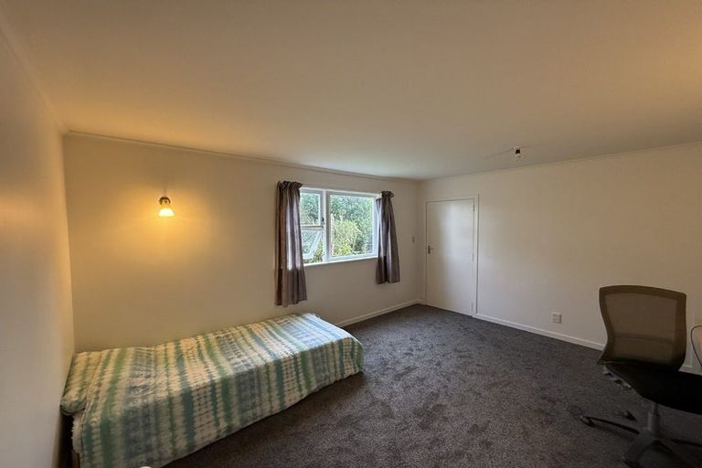 Photo of property in 5 Birch Street, Johnsonville, Wellington, 6037