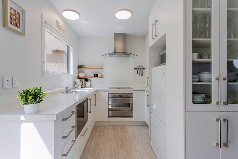 Photo of property in 3/222 The Esplanade, Island Bay, Wellington, 6023