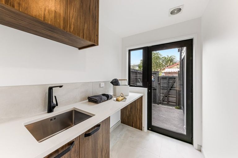 Photo of property in 3 Forest Glen, Orewa, 0931