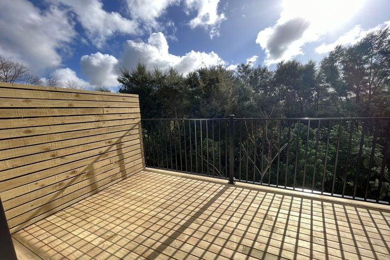 Photo of property in 2/125b Metcalfe Road, Ranui, Auckland, 0612