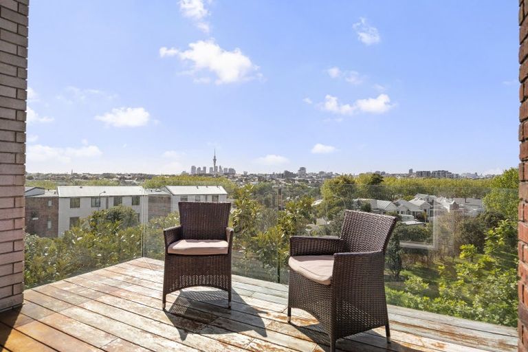 Photo of property in 302/54 Surrey Crescent, Grey Lynn, Auckland, 1021