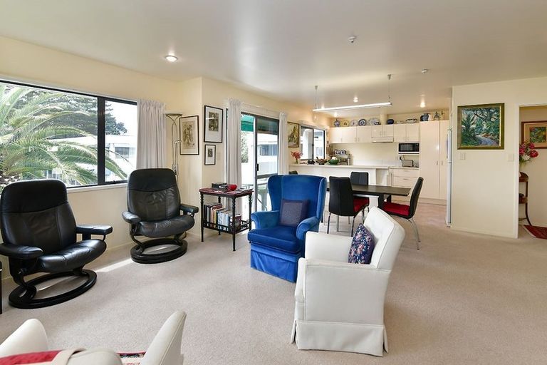 Photo of property in 11f Puriri Avenue, Orewa, 0931
