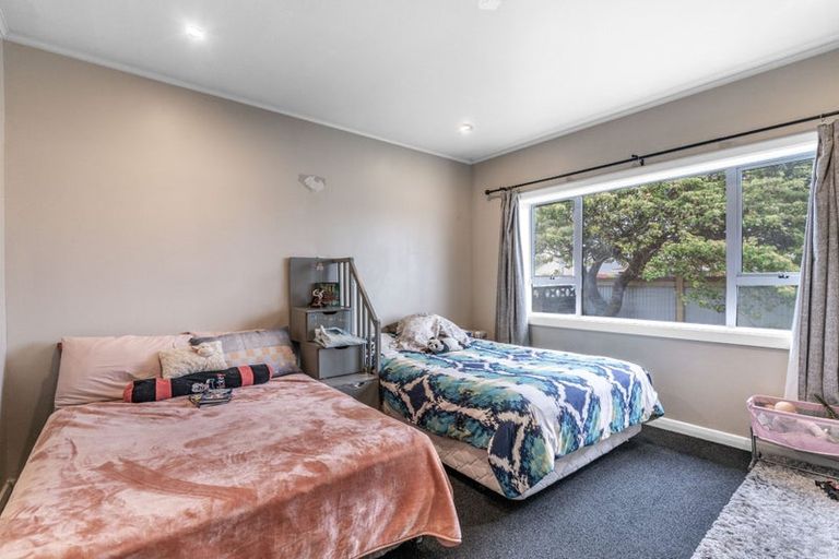 Photo of property in 393 Tay Street, Turnbull Thomson Park, Invercargill, 9810