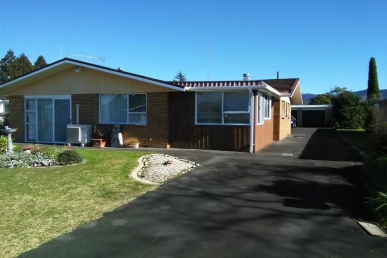 Photo of property in 45 Carisbrooke Street, Katikati, 3129
