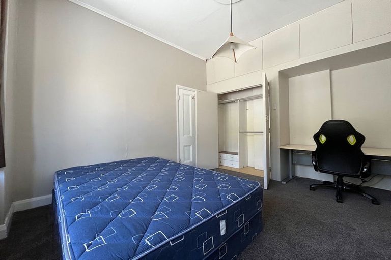 Photo of property in 239 Ohiro Road, Brooklyn, Wellington, 6021