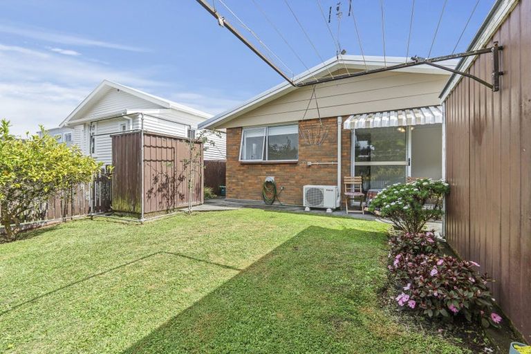 Photo of property in 28b Pendarves Street, New Plymouth, 4310