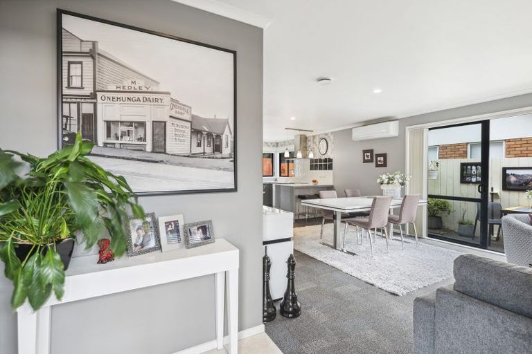 Photo of property in 21/262 Centreway Road, Orewa, 0931