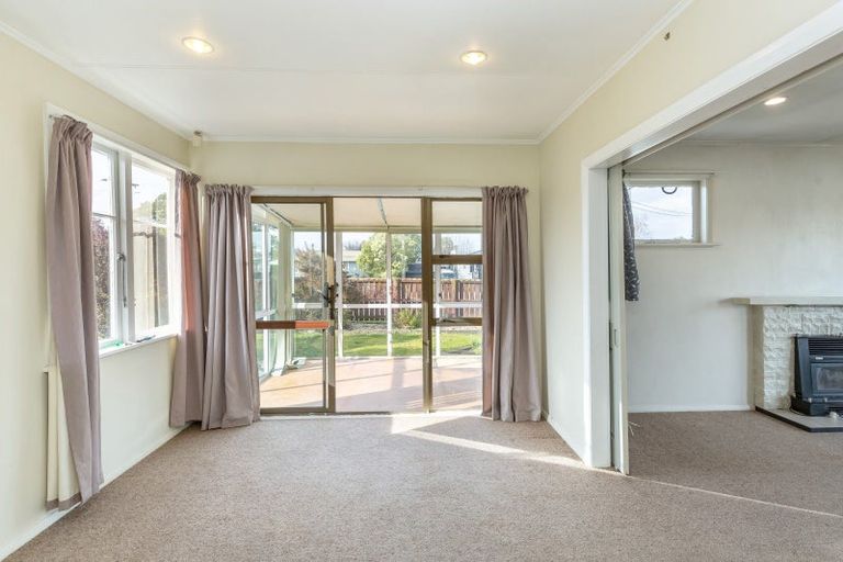 Photo of property in 9 Jones Place, Masterton, 5810
