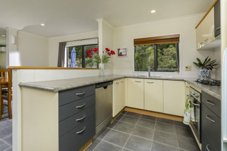 Photo of property in 20 Kristin Lane, Albany, Auckland, 0632