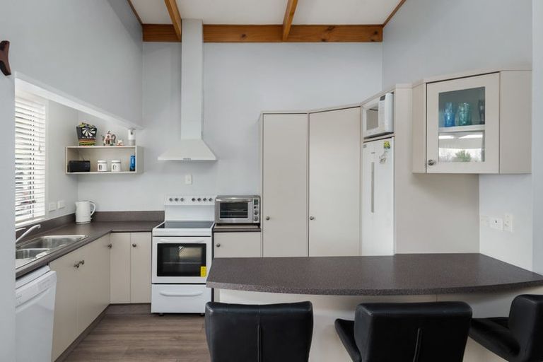 Photo of property in 1 Ohinemuri Place, Paeroa, 3600