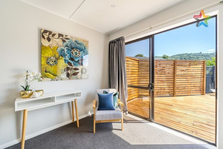 Photo of property in 4 Deans Grove, Taita, Lower Hutt, 5011