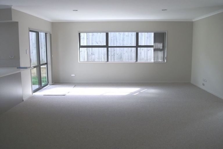 Photo of property in 8 Citron Court, Flat Bush, Auckland, 2016