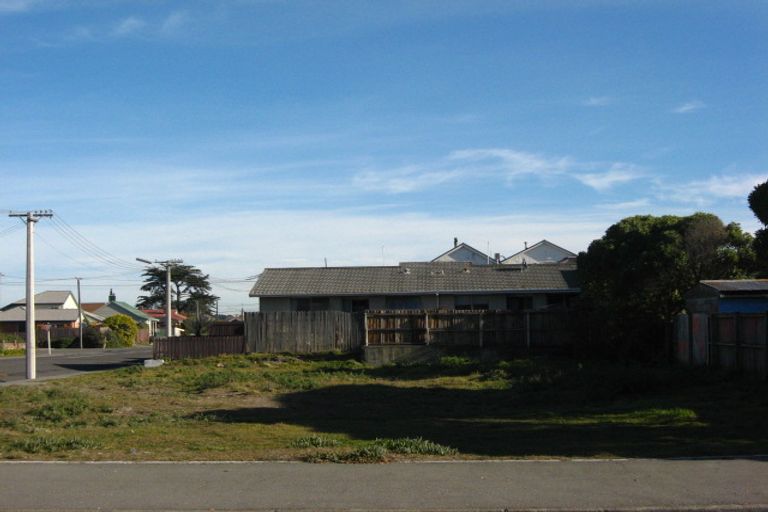 Photo of property in 7/246 Marine Parade, New Brighton, Christchurch, 8061