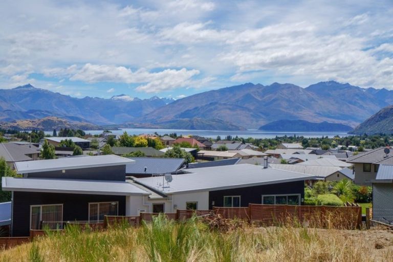 Photo of property in 7 Pearce Place, Wanaka, 9305