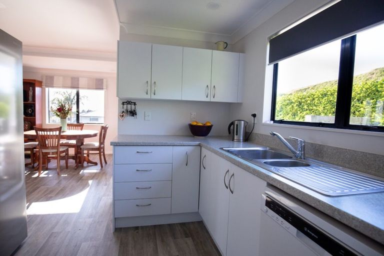 Photo of property in 6 Philomel Crest, Welcome Bay, Tauranga, 3112