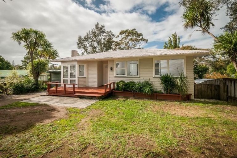 Photo of property in 83 Fairclough Road, Beach Haven, Auckland, 0626