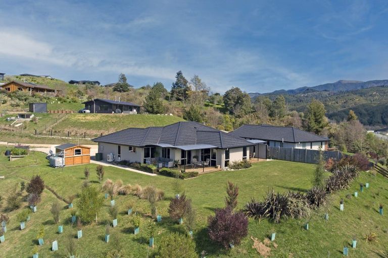 Photo of property in 15 Pineview Way, Motueka, 7196