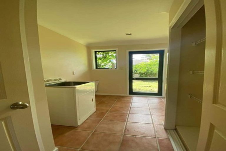 Photo of property in 46 Glenross Drive, Wattle Downs, Auckland, 2103