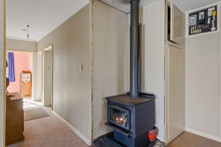 Photo of property in 112 Amyes Road, Hornby, Christchurch, 8042